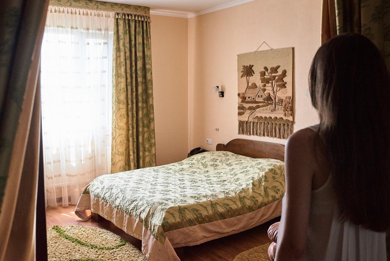 Aivengo Hotel Rivne Zewnętrze zdjęcie